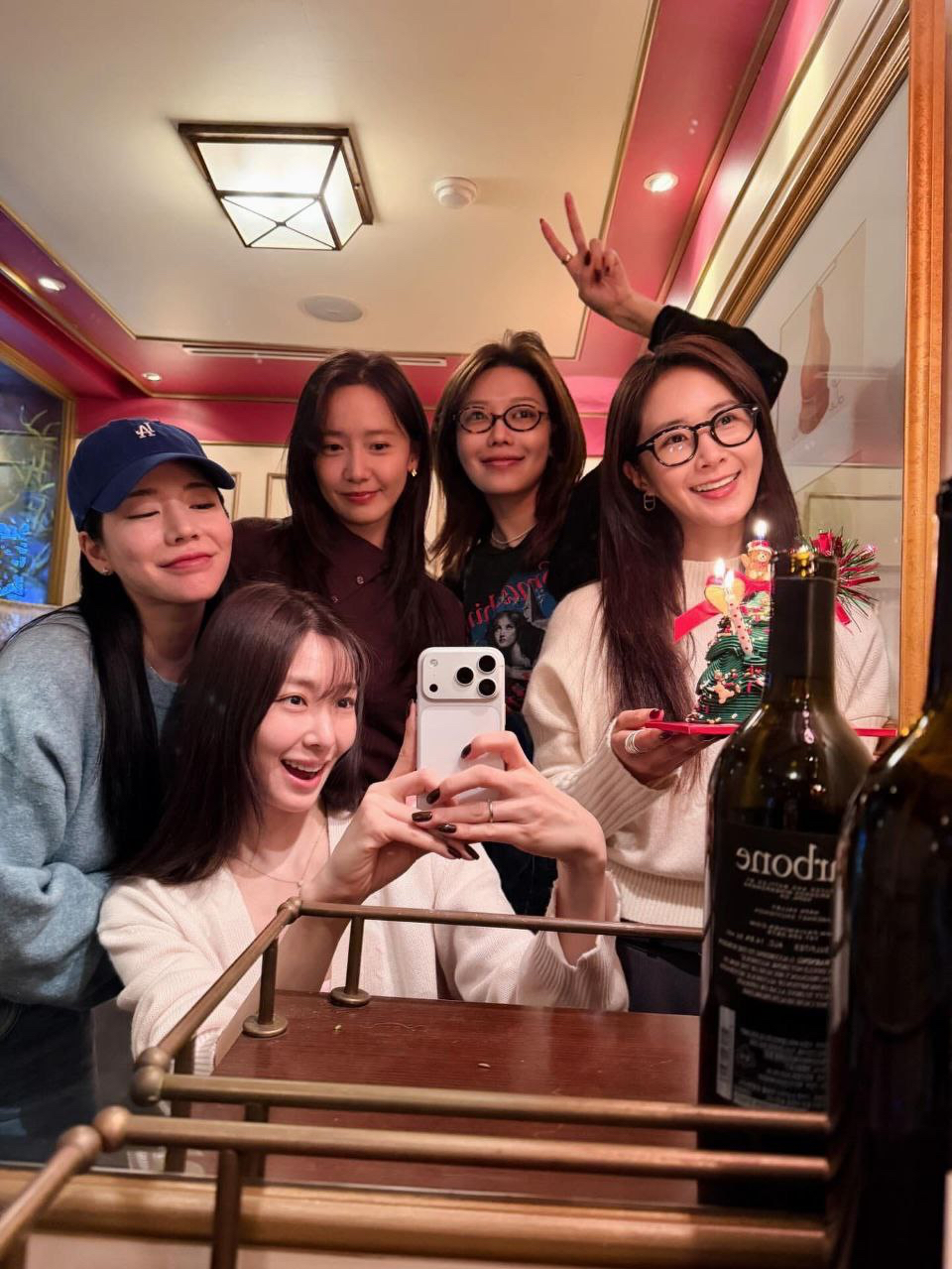 A moment captured by Girls' Generation's fan