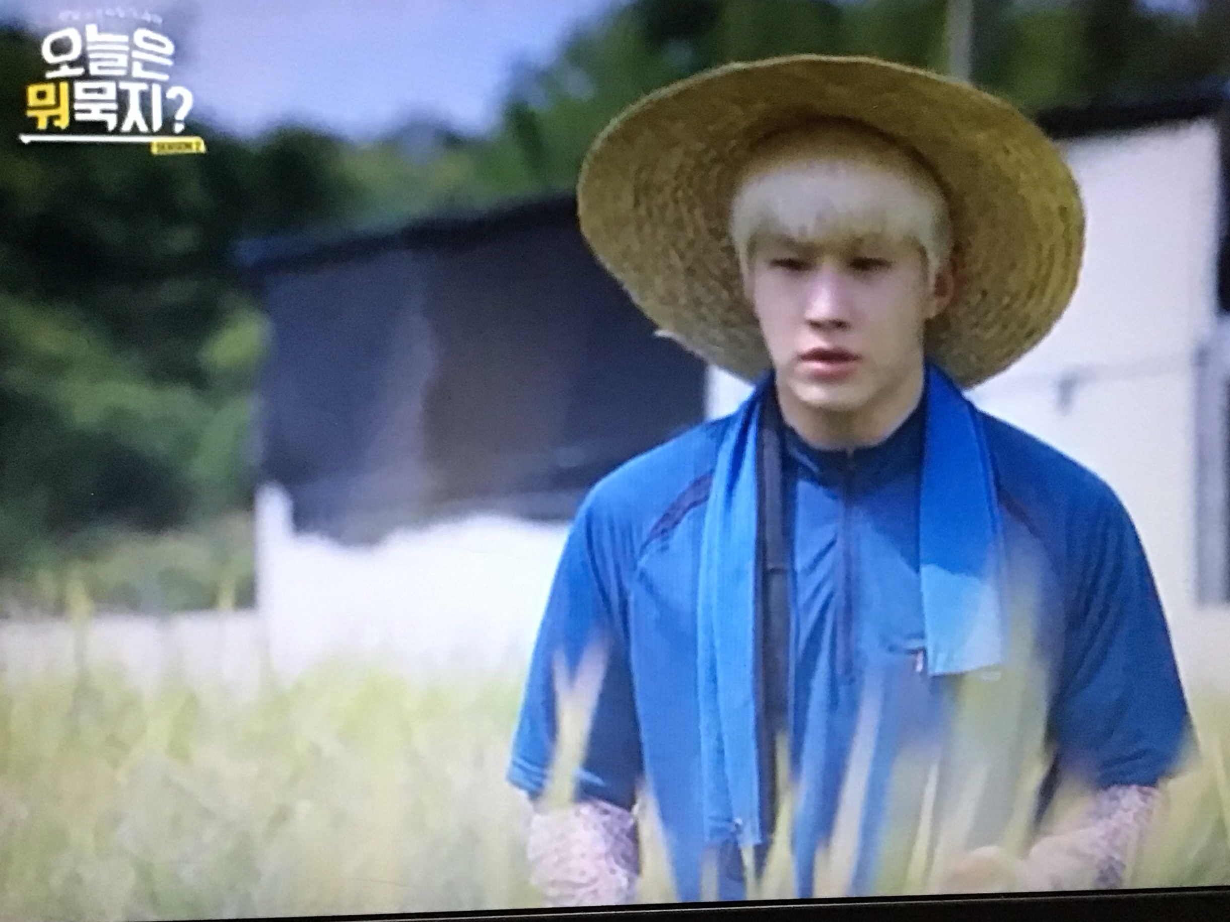 Latest photo of Jinjin (ASTRO)