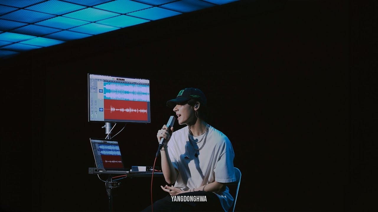 A moment captured by Yang Donghwa (POLARIX)'s fan