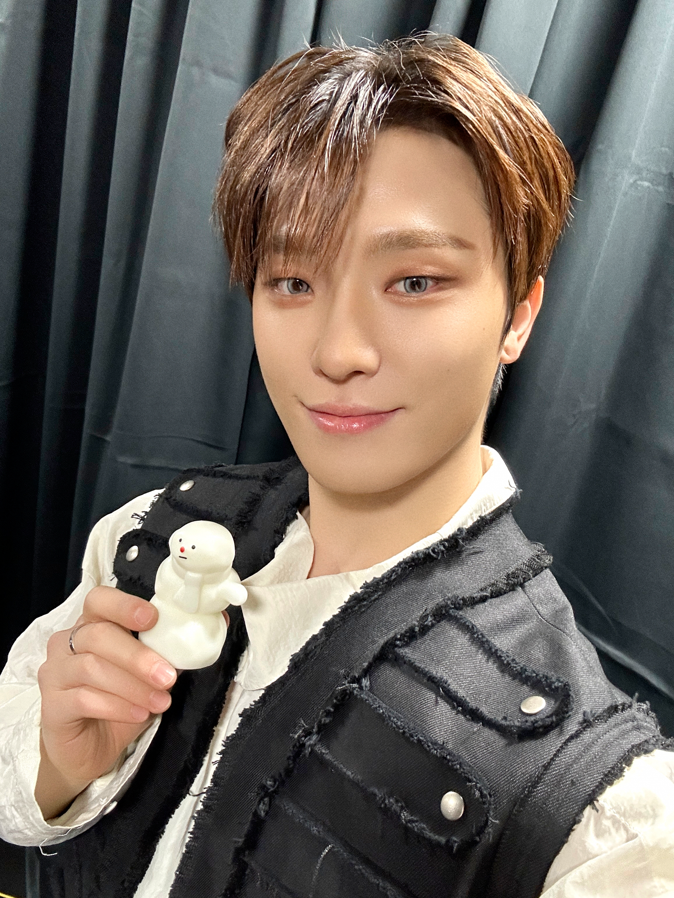 Recent activity shot of Dino (SEVENTEEN)