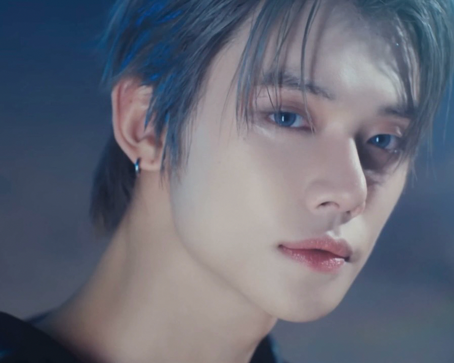 Latest photo of Yeonjun (TOMORROW X TOGETHER)
