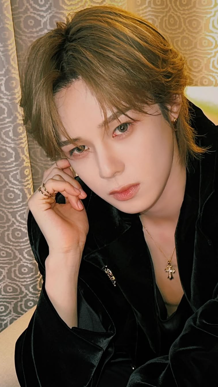 A heartfelt wallpaper shared by K (&TEAM)'s fans