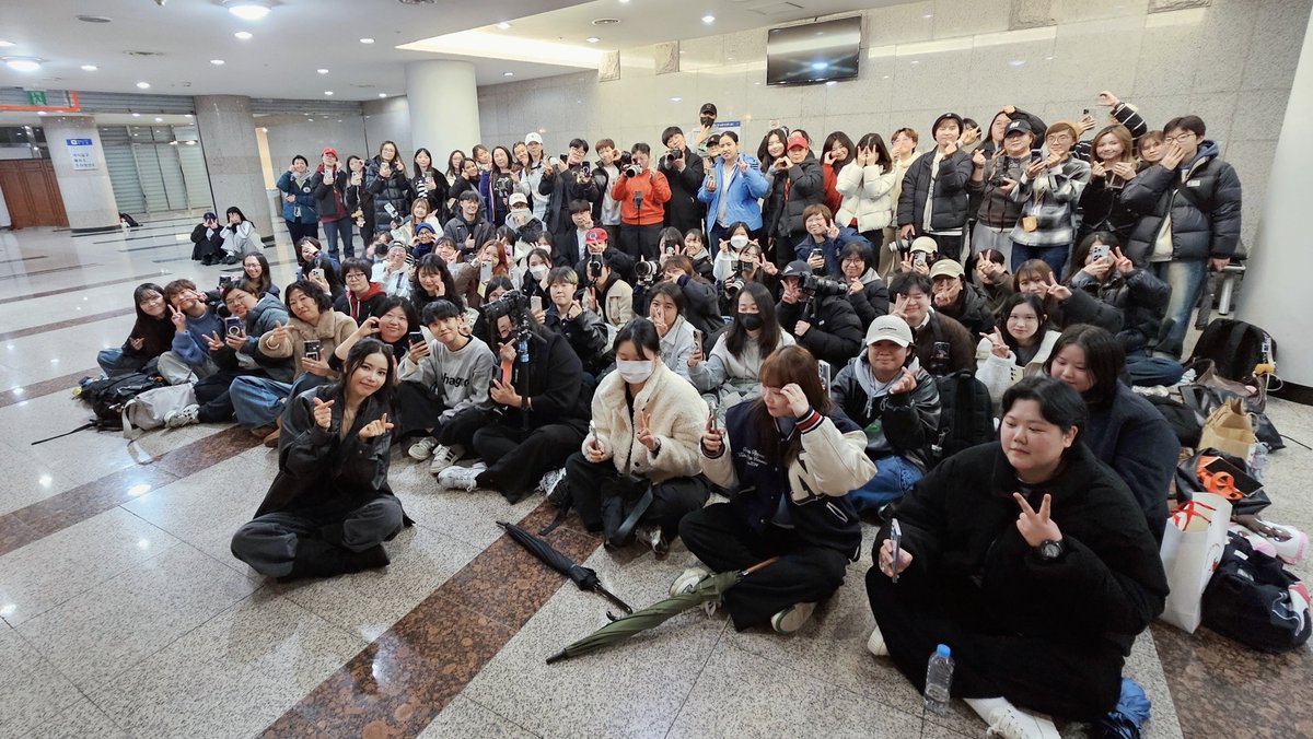 Behind-the-scenes cut of MAMAMOO