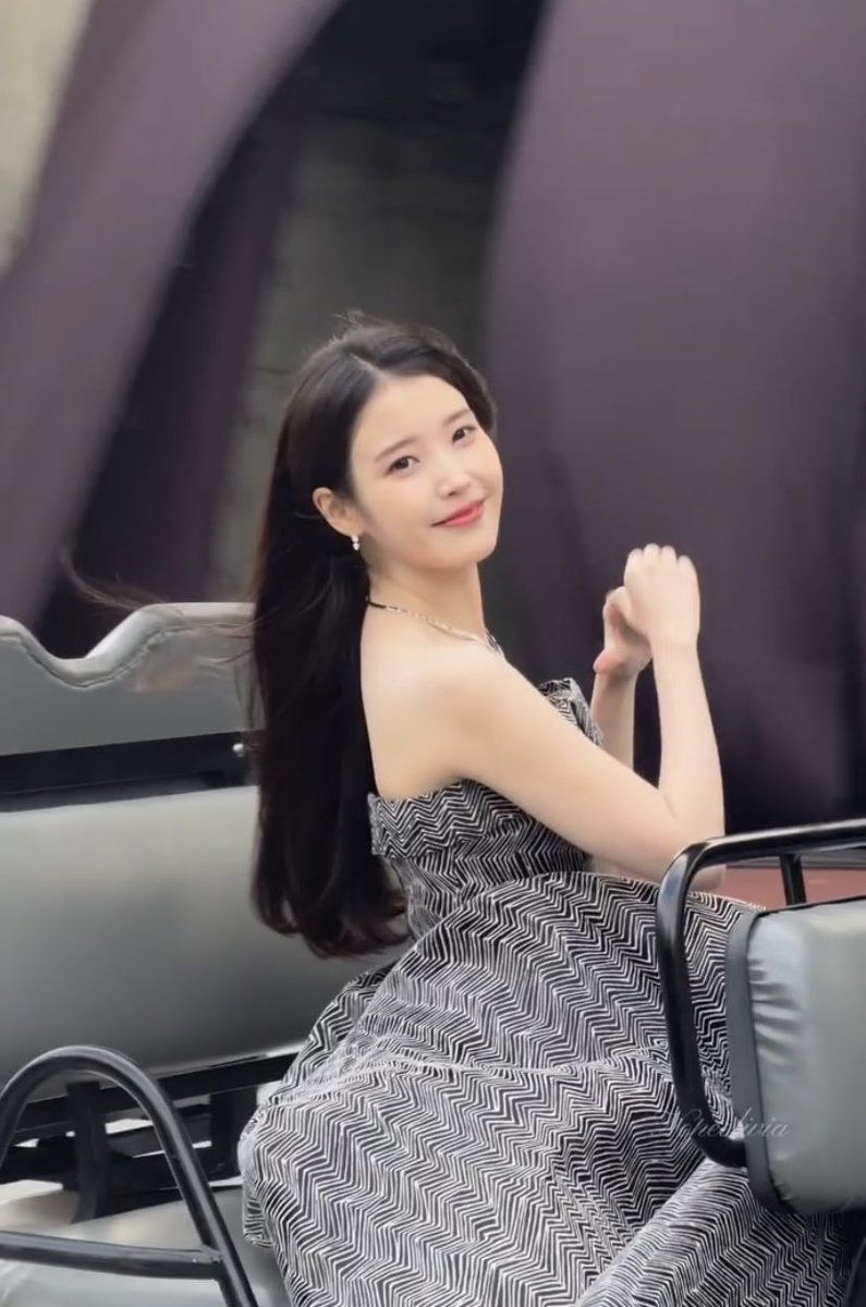 Recent activity shot of IU