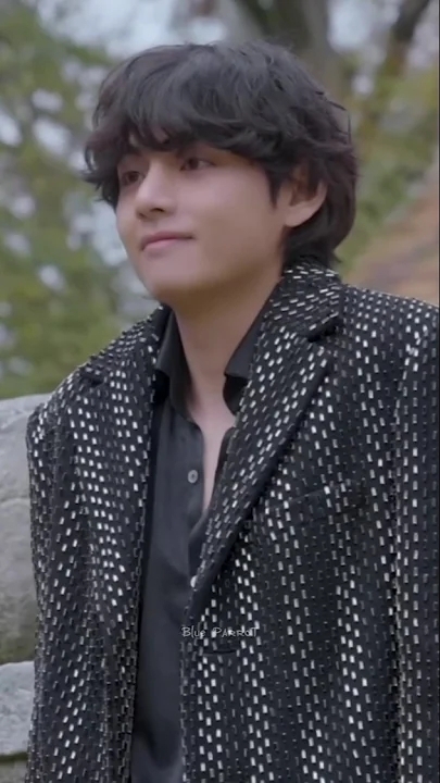 뷔 (방탄소년단) 최근 활동샷