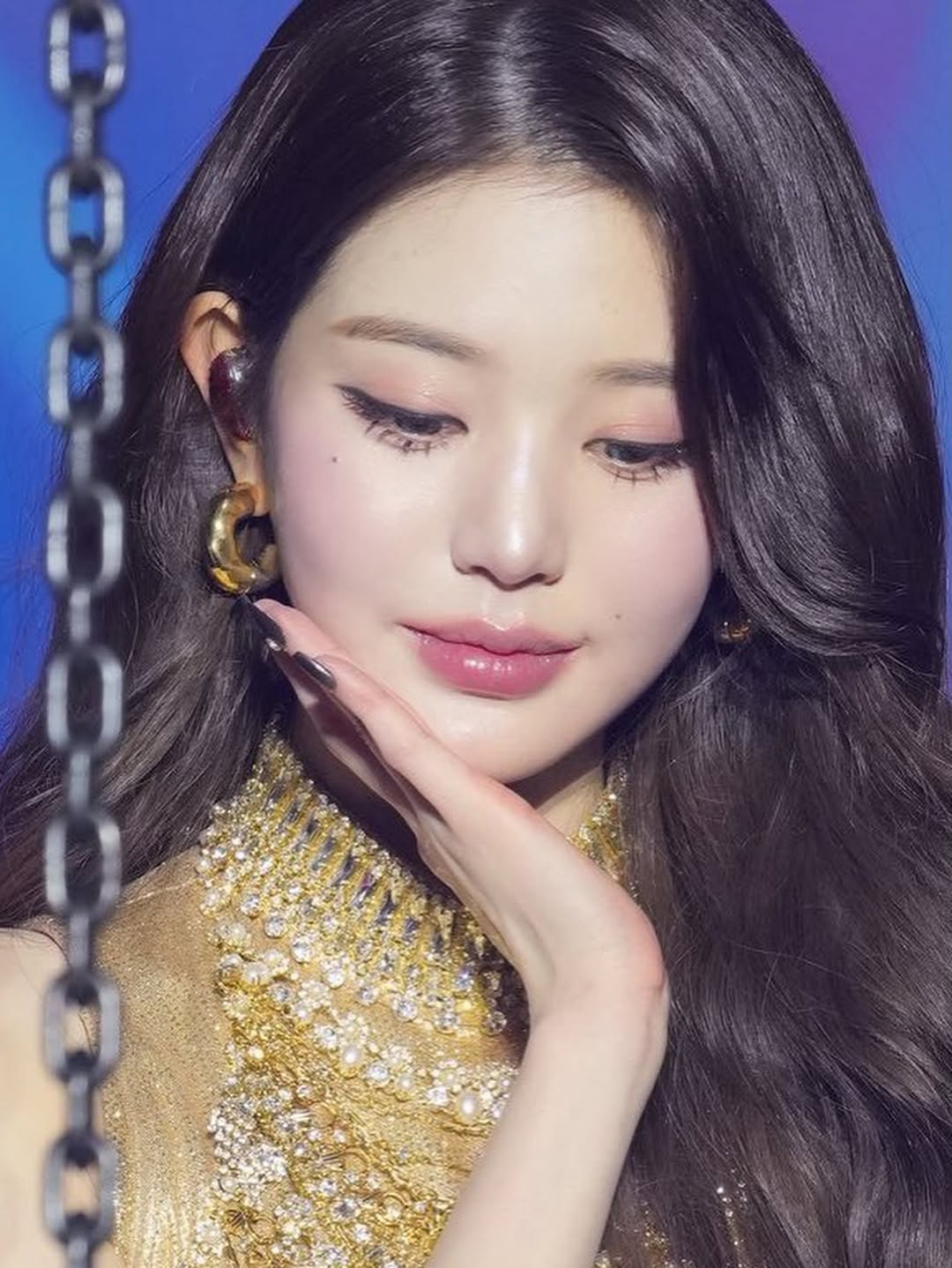 장원영 (IVE)의 비하인드 컷