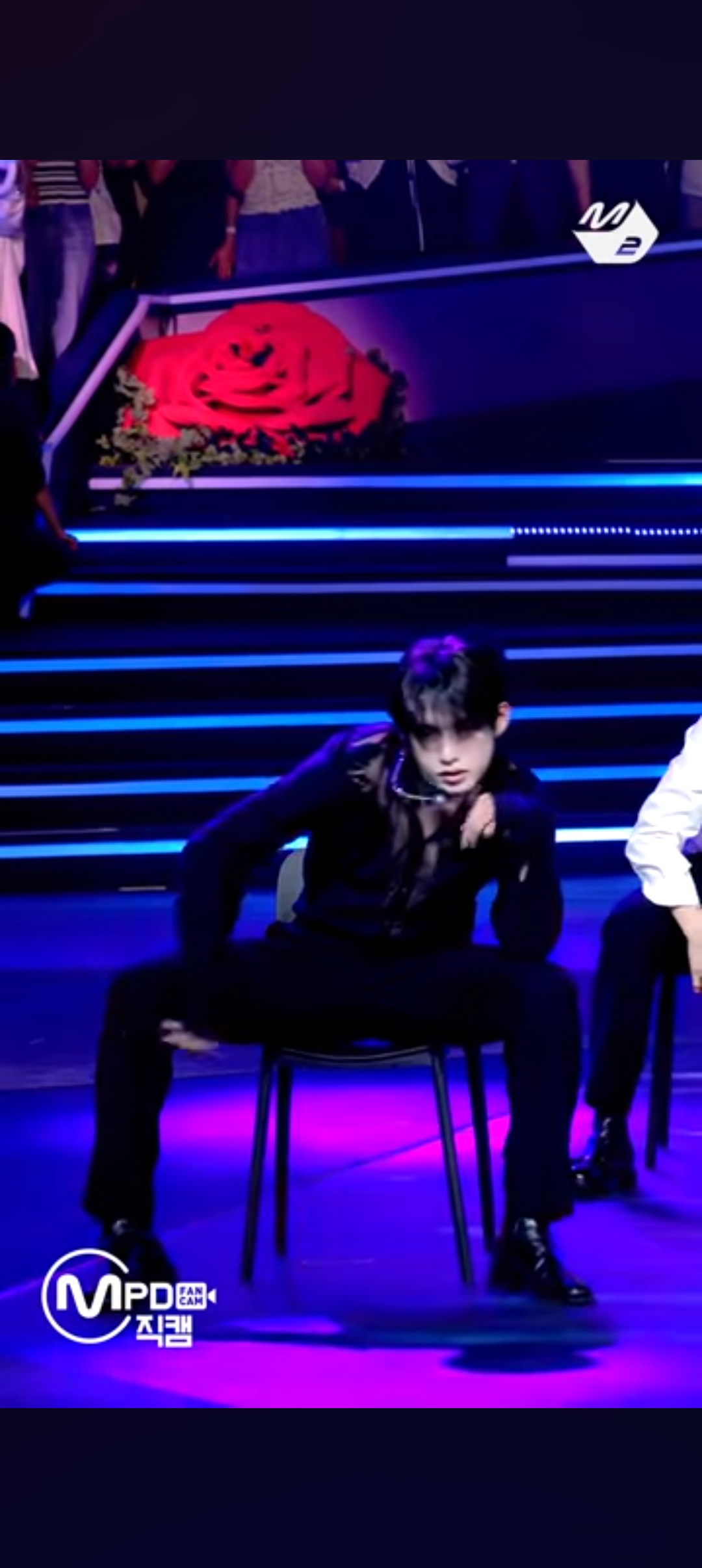 Behind-the-scenes cut of Kim Jiwoong (ZEROBASEONE)