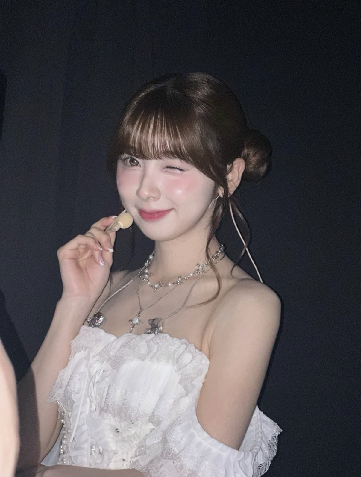 Behind-the-scenes cut of Miihi (NiziU)