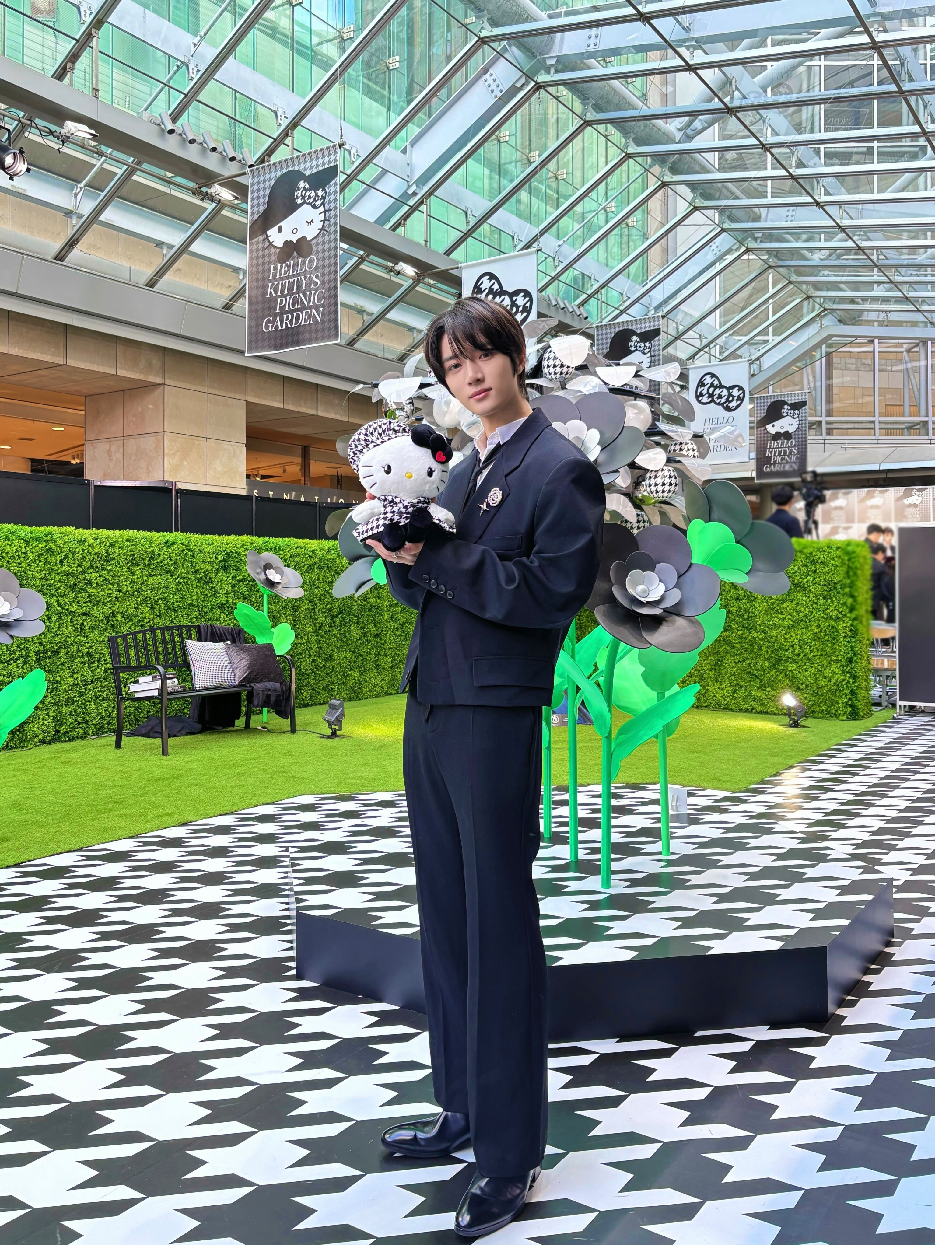 A moment captured by TOMORROW X TOGETHER's fan