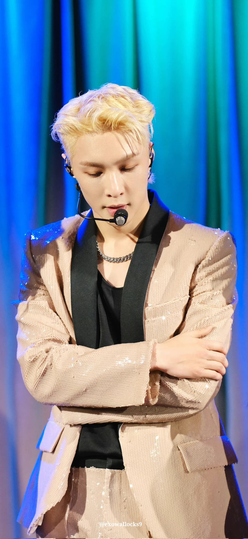 Fan-made special wallpaper for Lay (EXO)