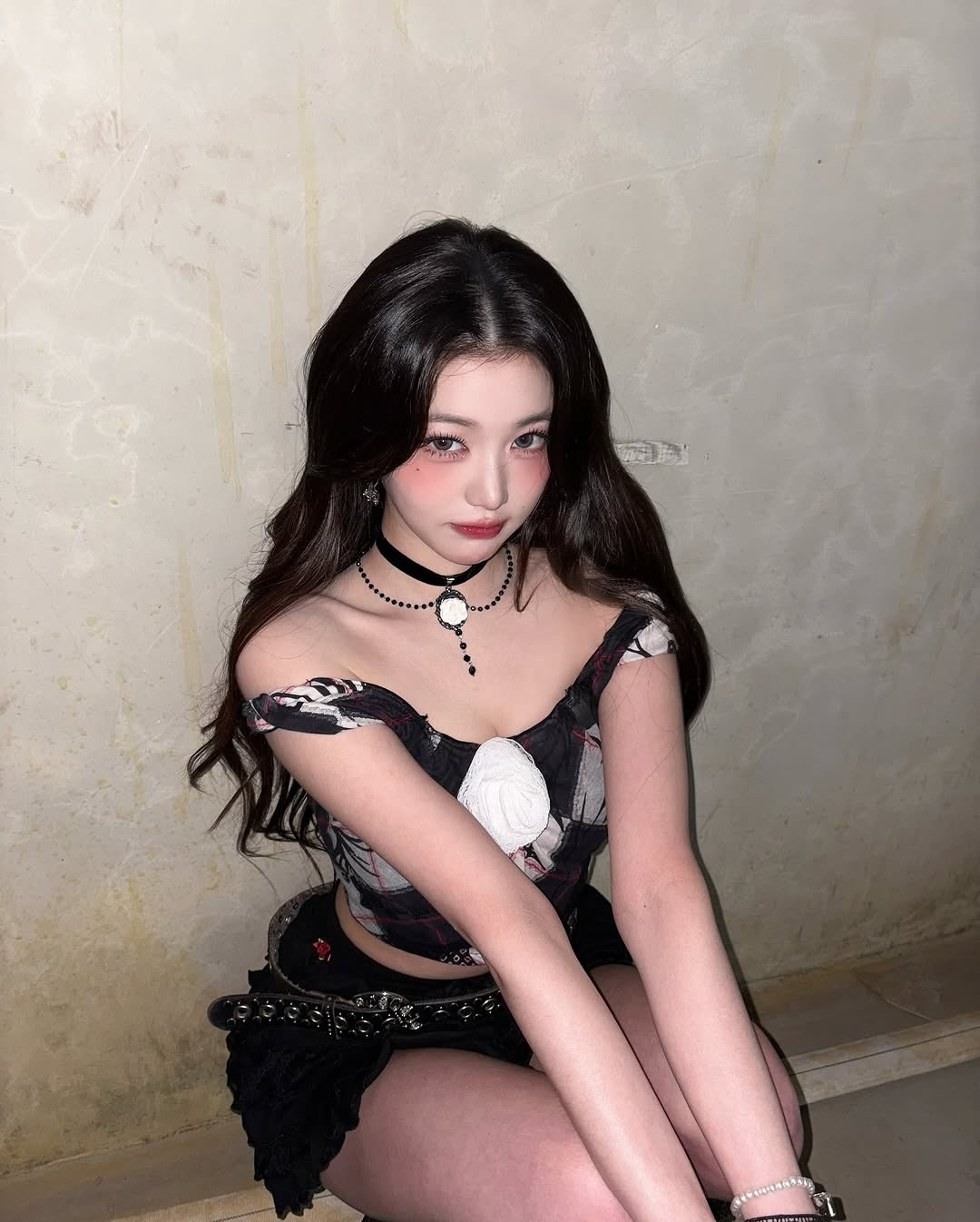 Behind-the-scenes cut of Jang Wonyoung (IVE)