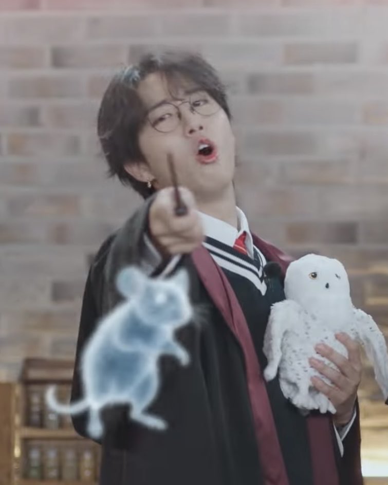 Recent activity shot of HAN (Stray Kids)