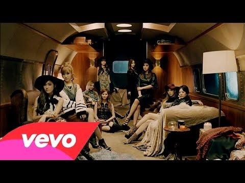 Behind-the-scenes cut of Sunny (Girls' Generation)