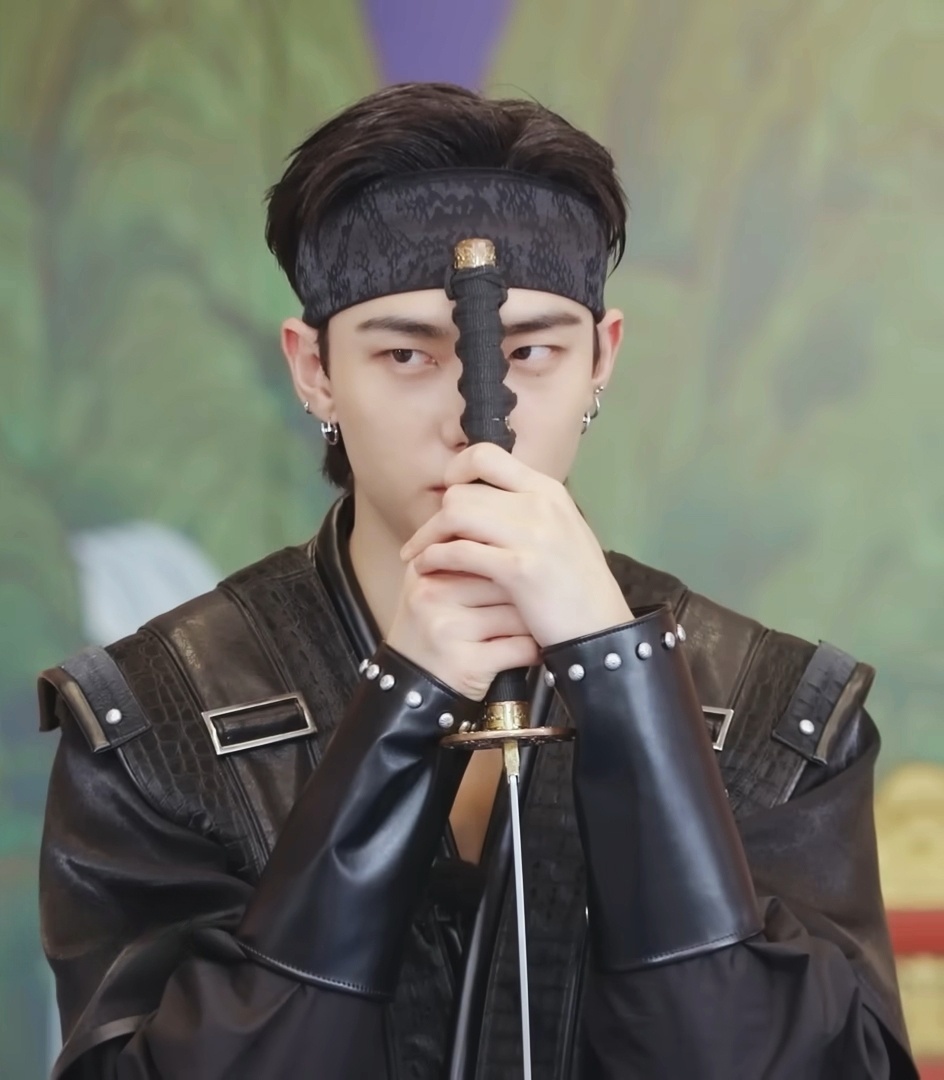 Behind-the-scenes cut of Hyunjin (Stray Kids)