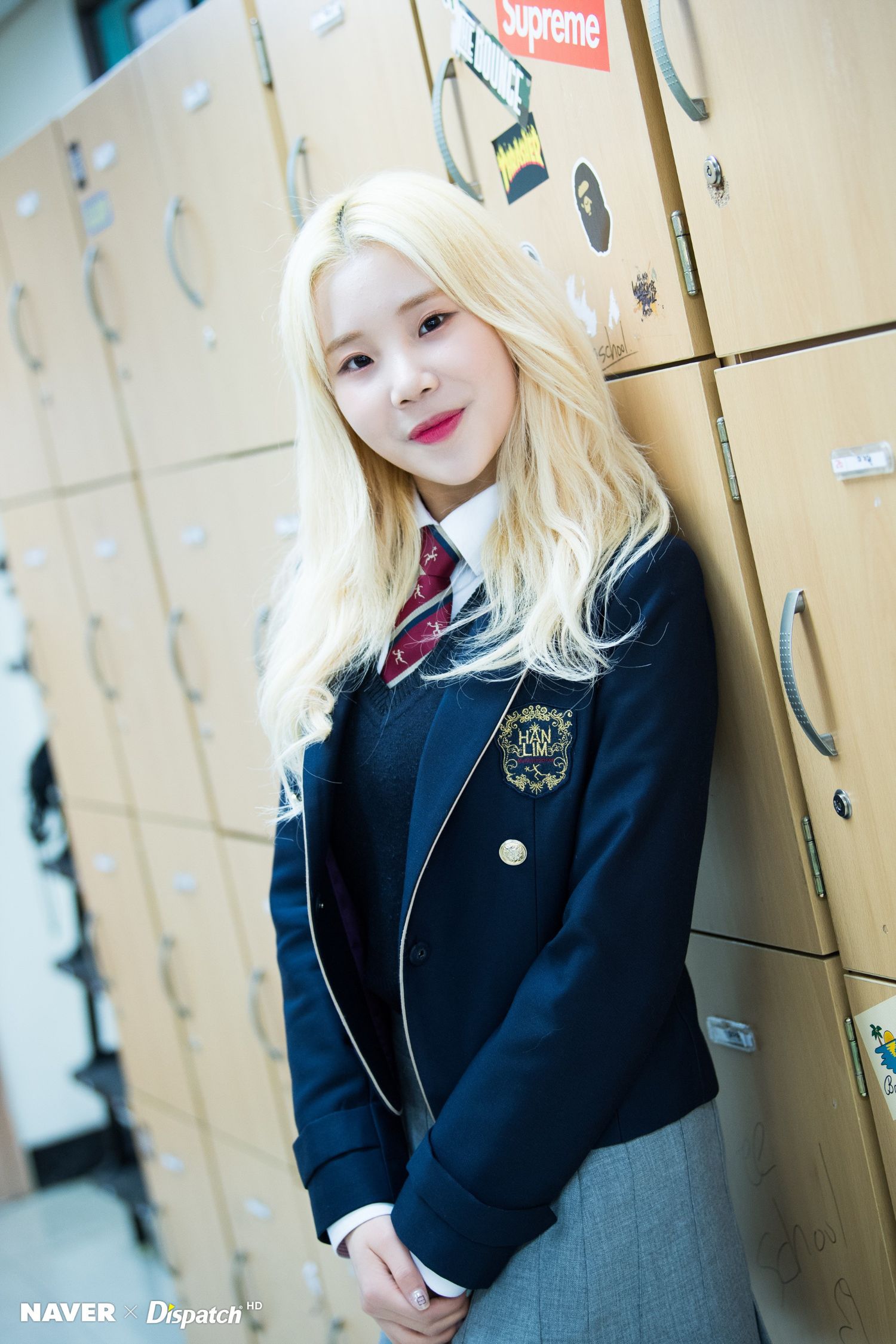 Behind-the-scenes cut of MOMOLAND