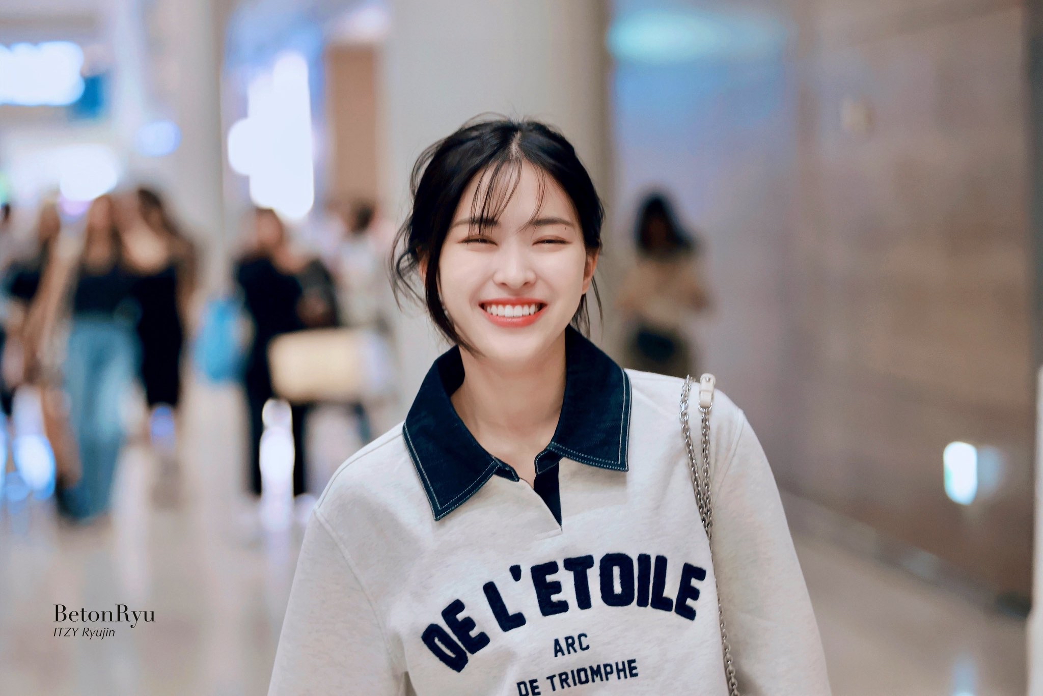 Behind-the-scenes cut of Ryujin (ITZY)