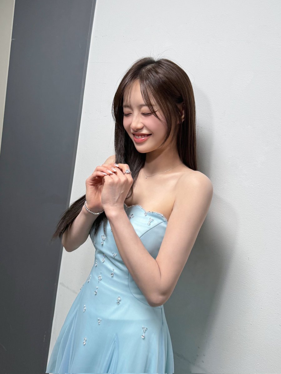 Latest photo of Chuu