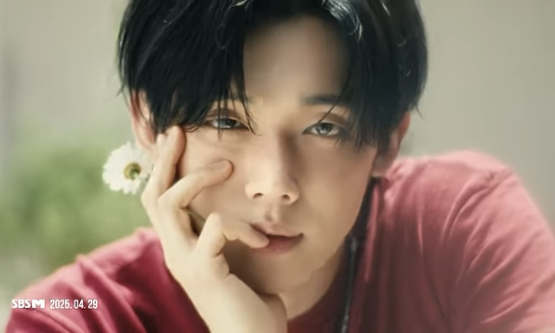 Recent activity shot of Yeonjun (TOMORROW X TOGETHER)