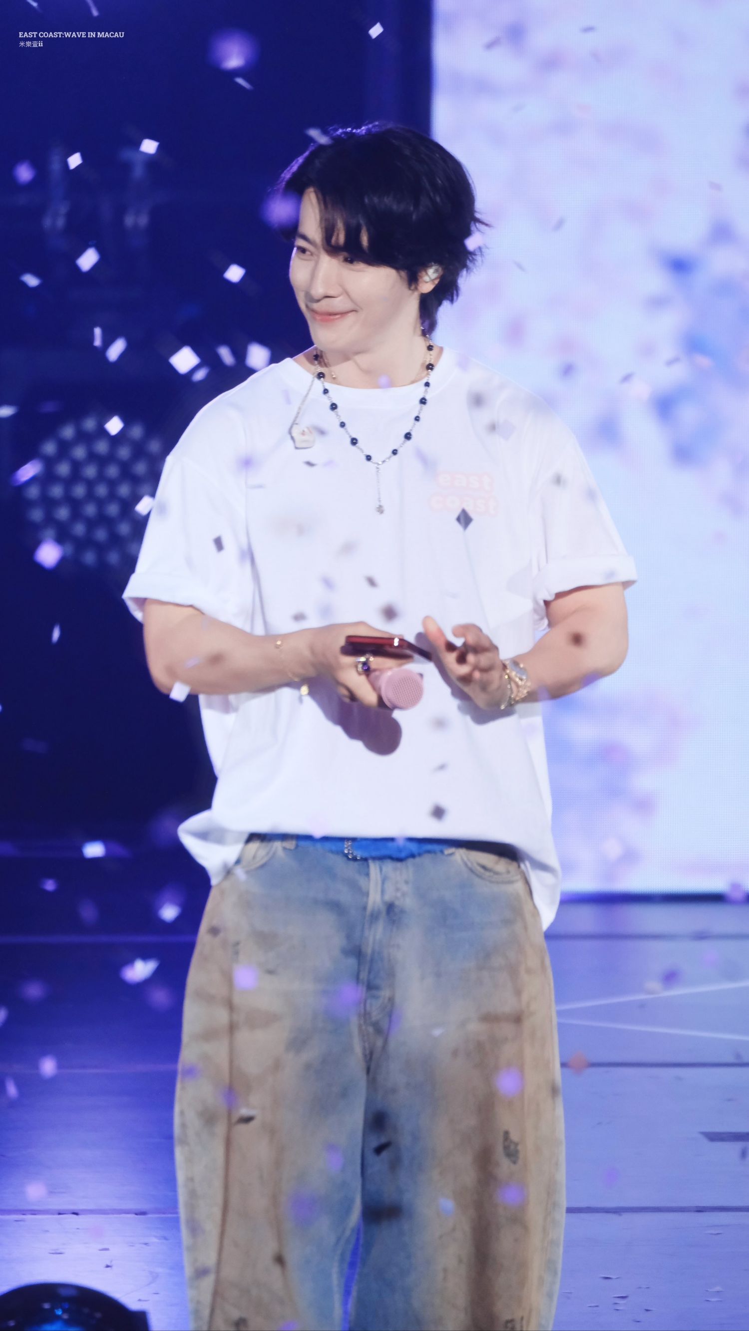 The most beloved wallpaper among Donghae (Super Junior)'s fans