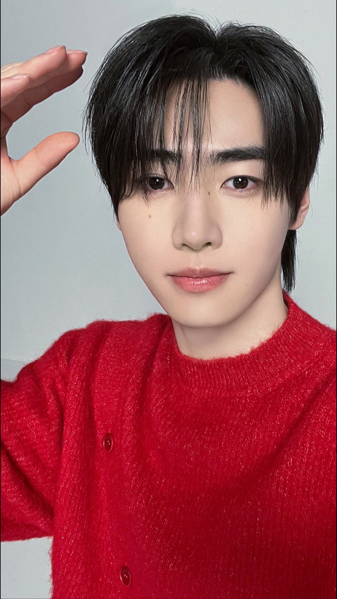 Foto aktivitas terbaru Sunghoon (ENHYPEN)