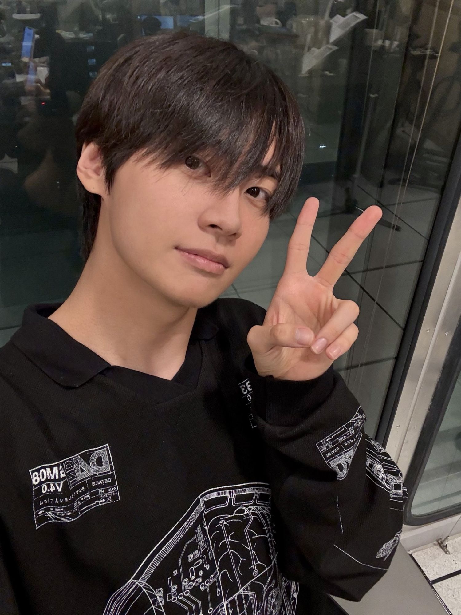 Behind-the-scenes cut of Lee Jinhyuk
