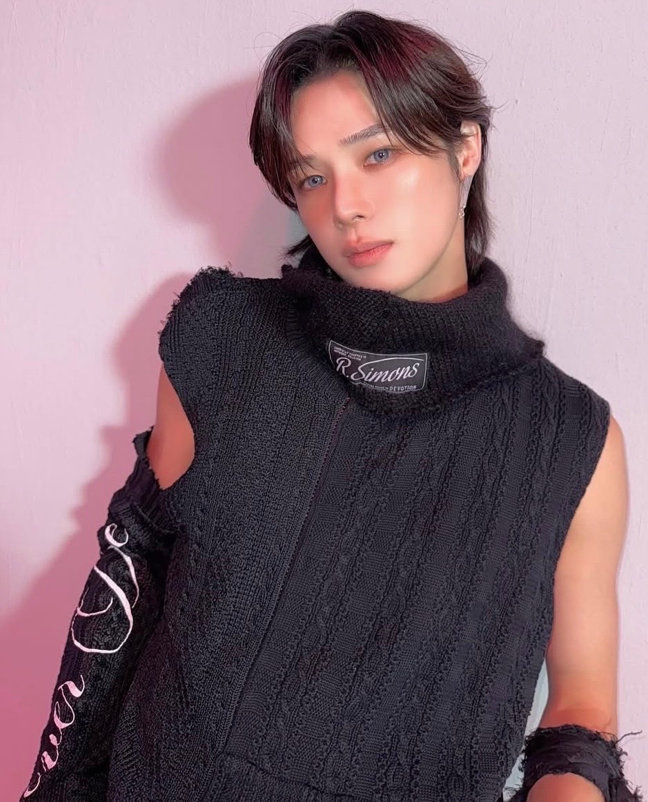 Latest photo of K (&TEAM)