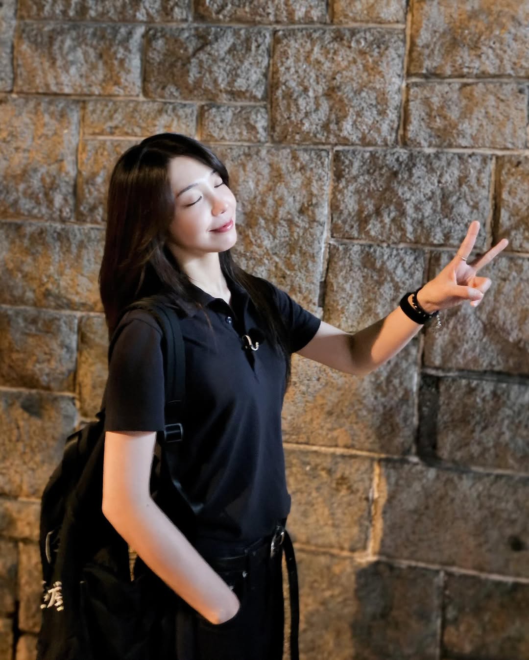 Behind-the-scenes cut of Apink