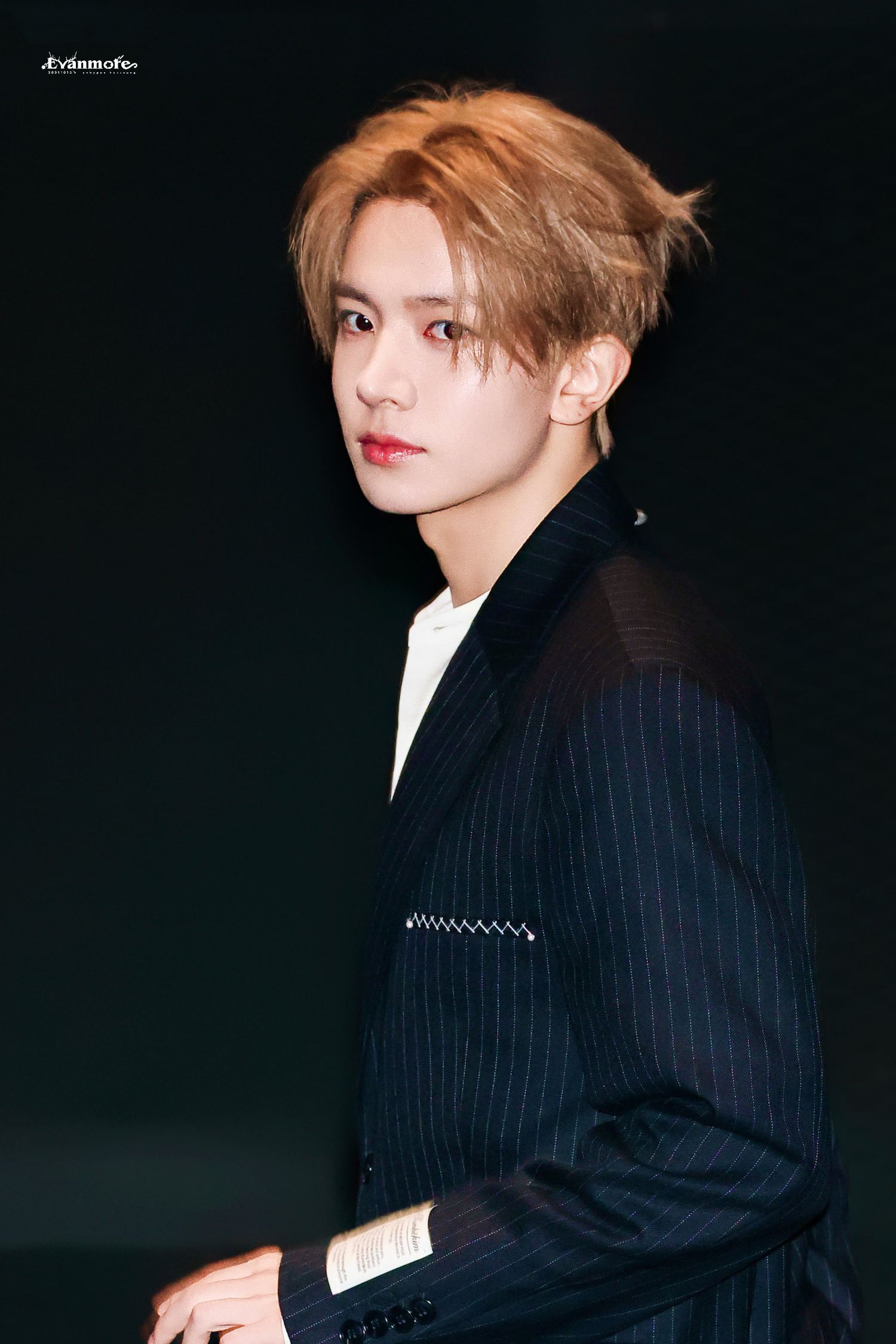 Behind-the-scenes cut of Heeseung (ENHYPEN)