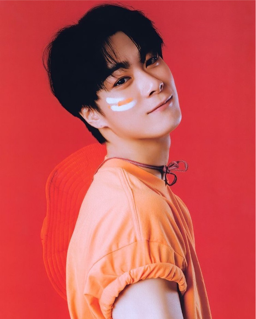 Foto aktivitas terbaru Moonbin (ASTRO)