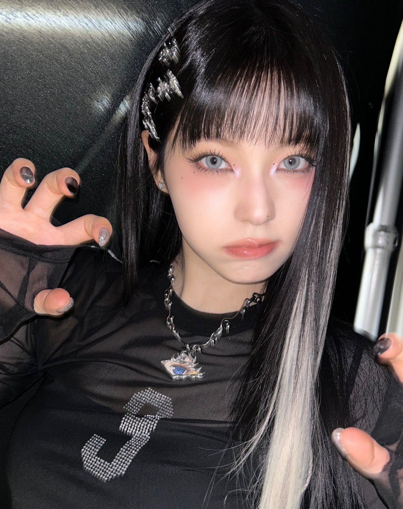 圭真 (NMIXX)的最新活動照片