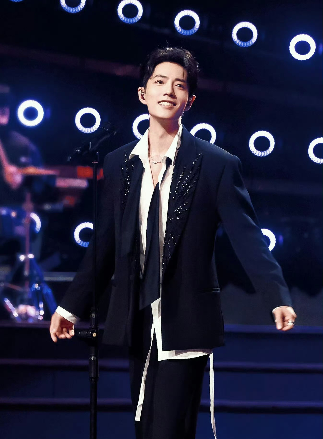 A moment captured by Xiao Zhan's fan