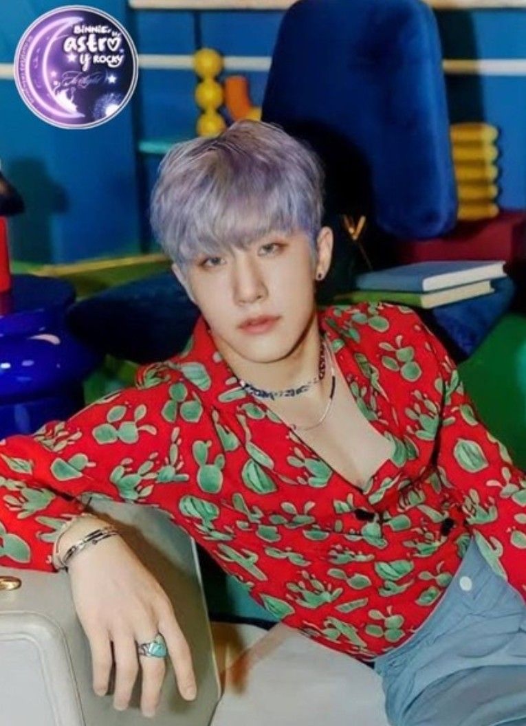 A moment captured by Jinjin (ASTRO)'s fan