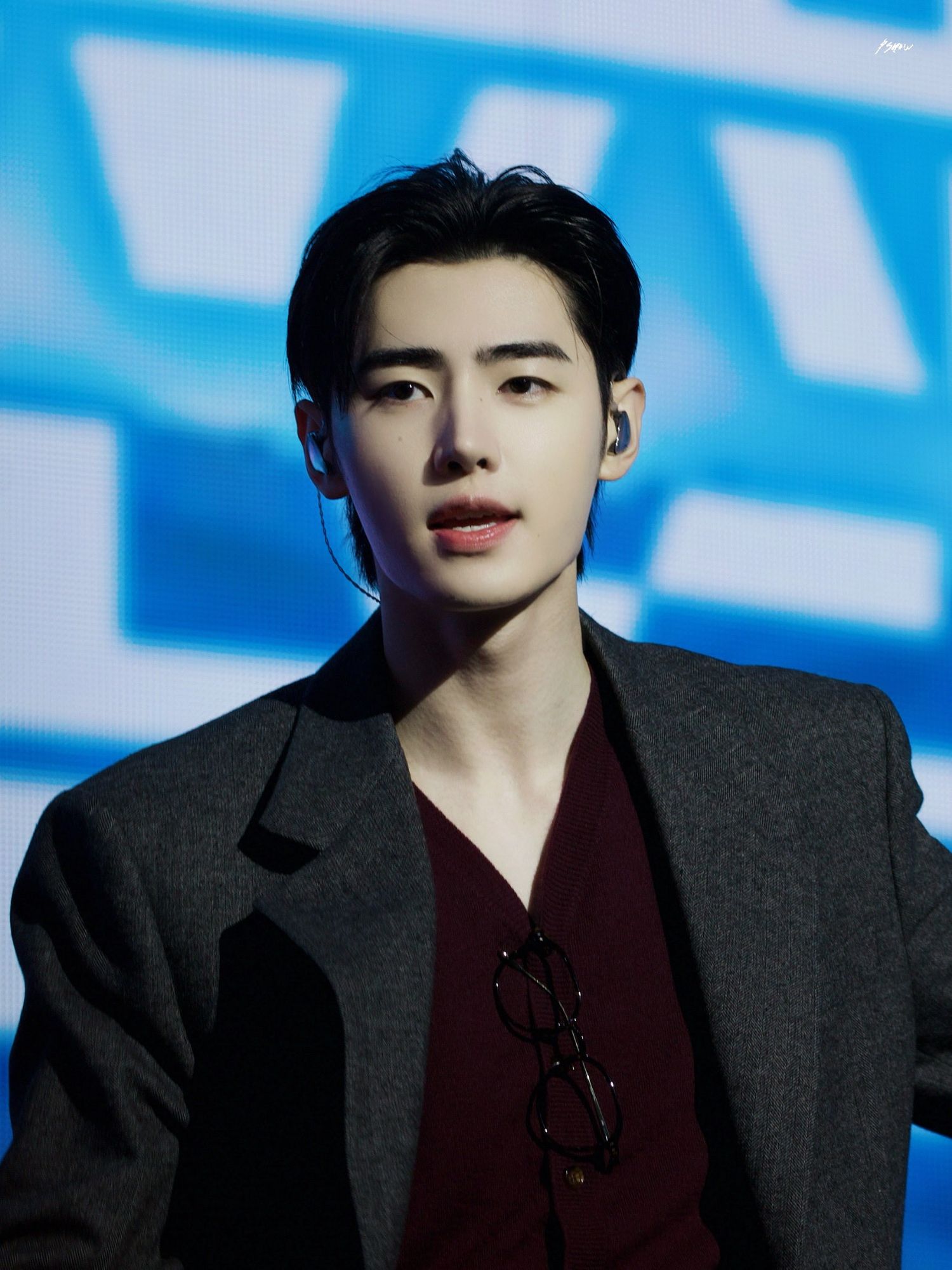 Recent activity shot of Sunghoon (ENHYPEN)