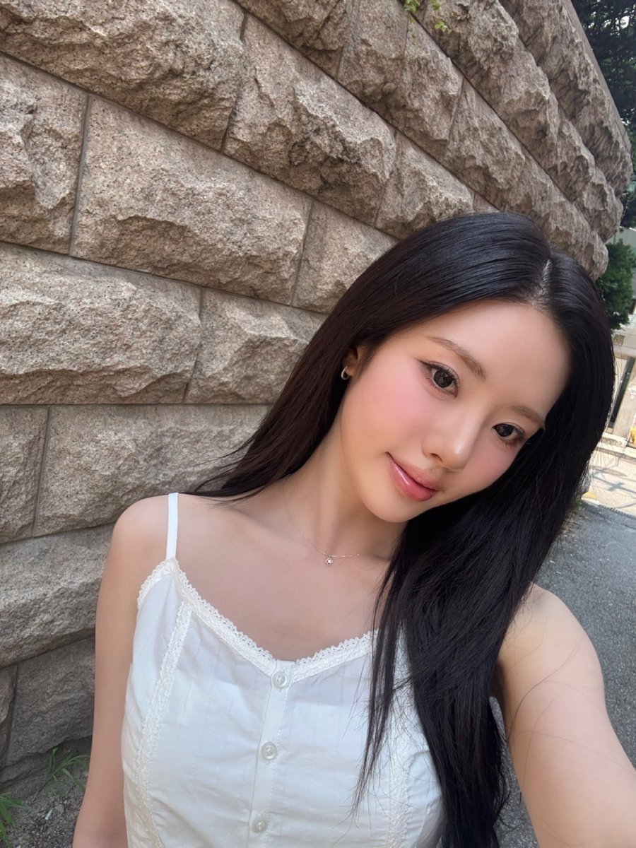 A moment captured by fromis (9)'s fan