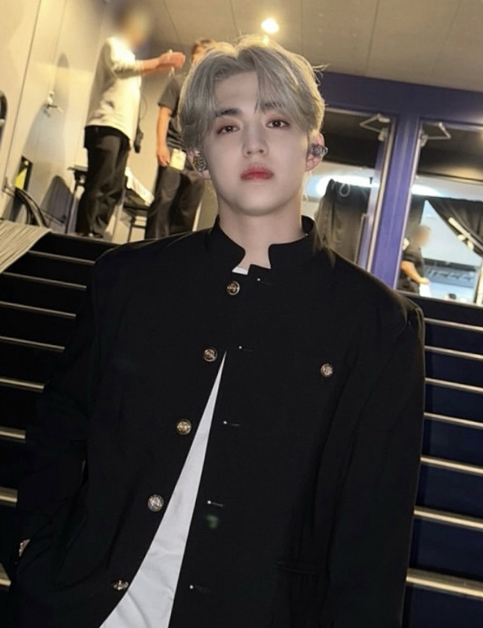 A moment captured by S.Coups (SEVENTEEN)'s fan
