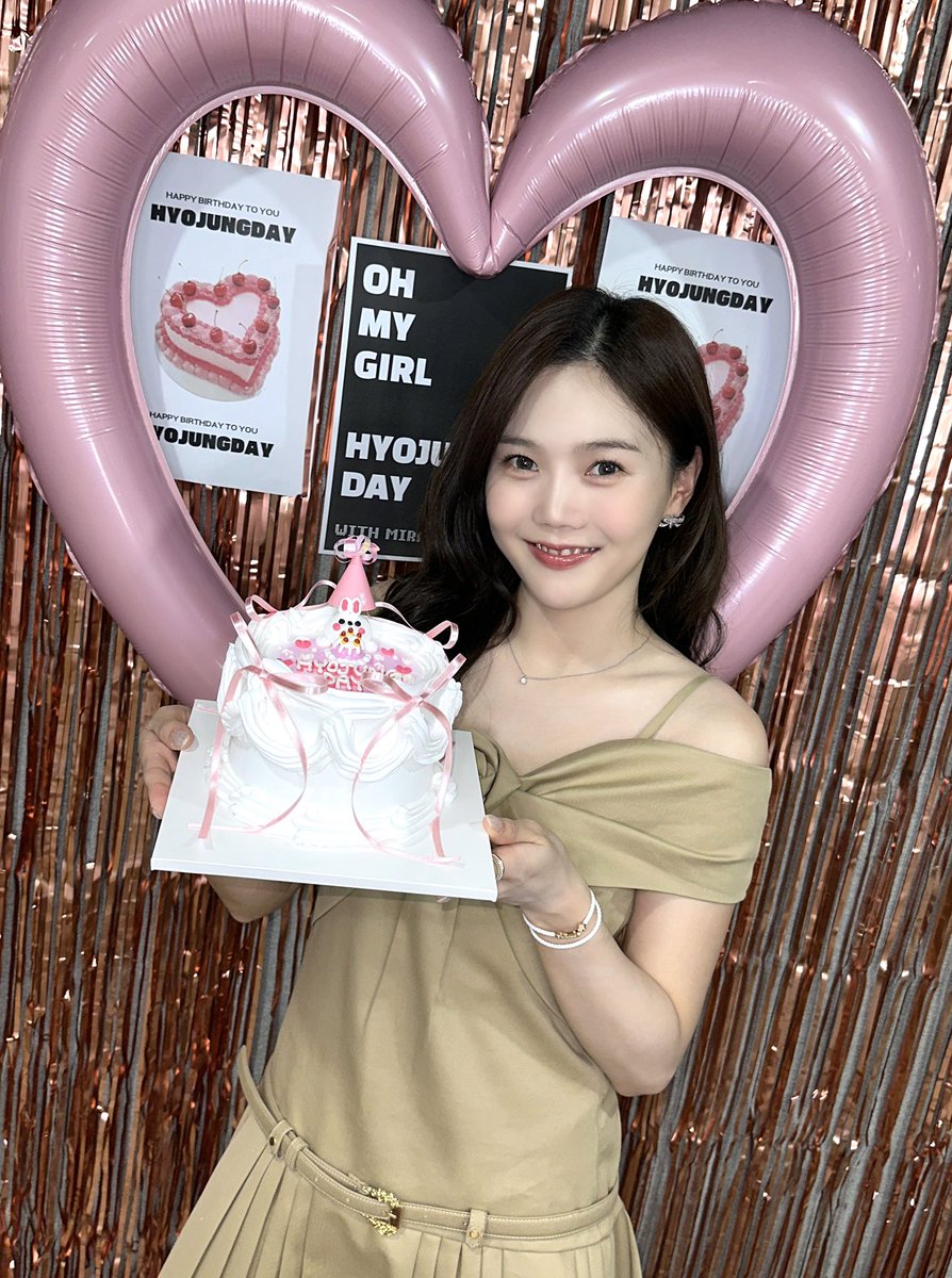 Recent activity shot of OH MY GIRL