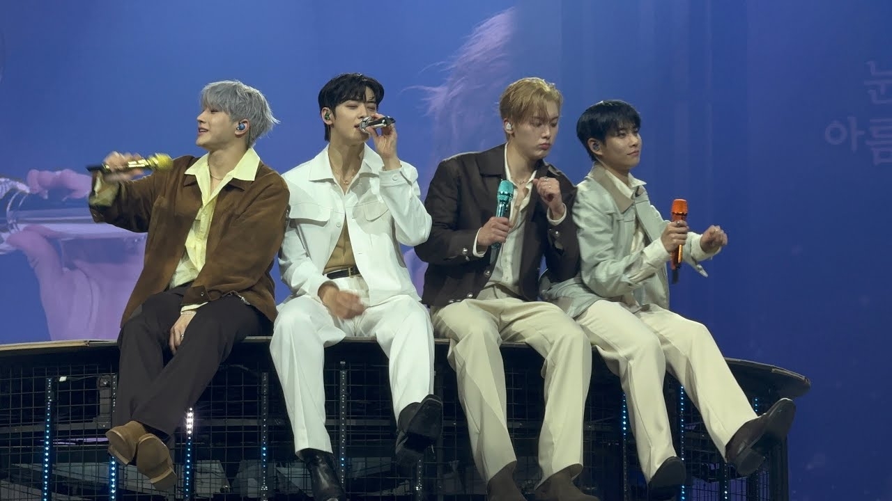 아스트로 최근 활동샷