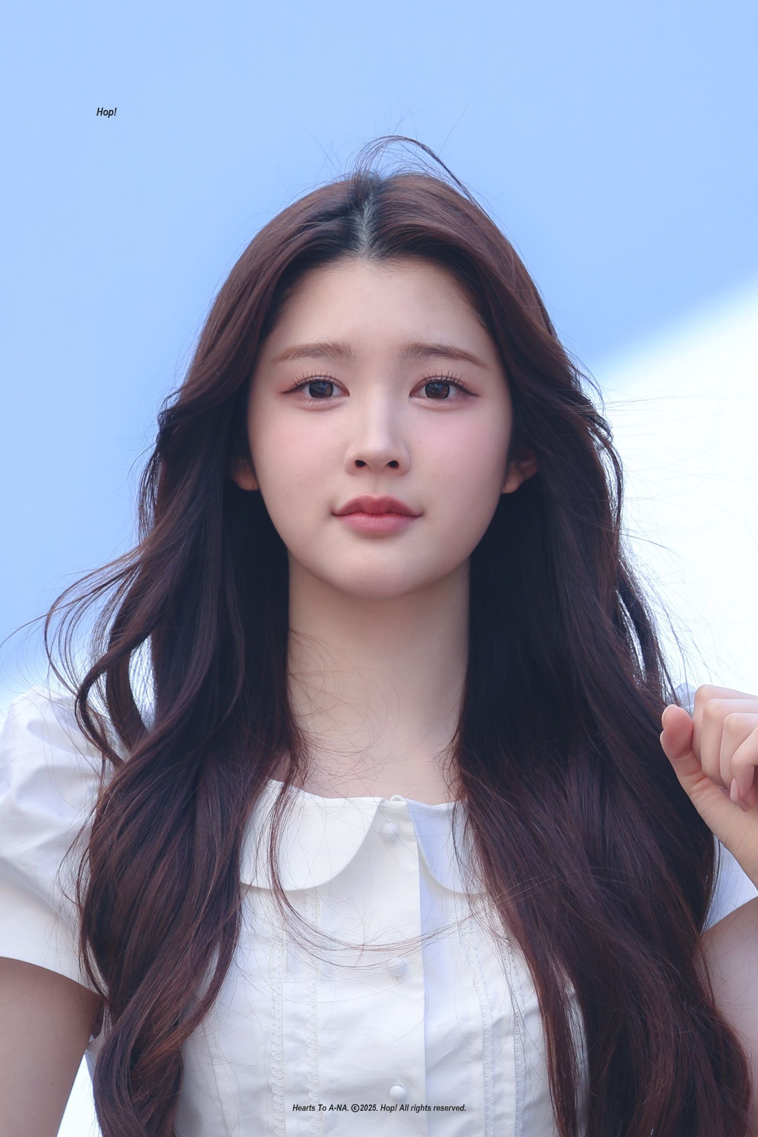 A moment captured by A-na (Hearts2Hearts)'s fan