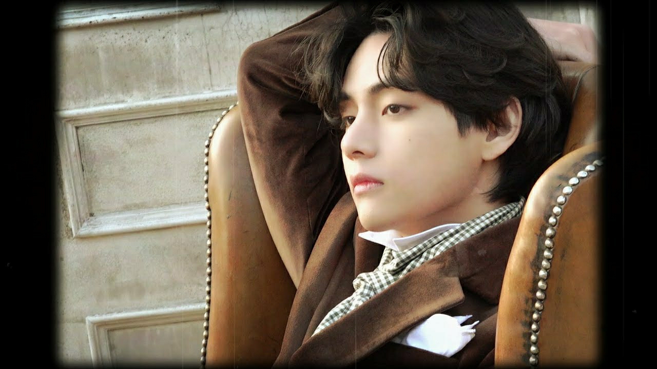 뷔 (방탄소년단)의 비하인드 컷