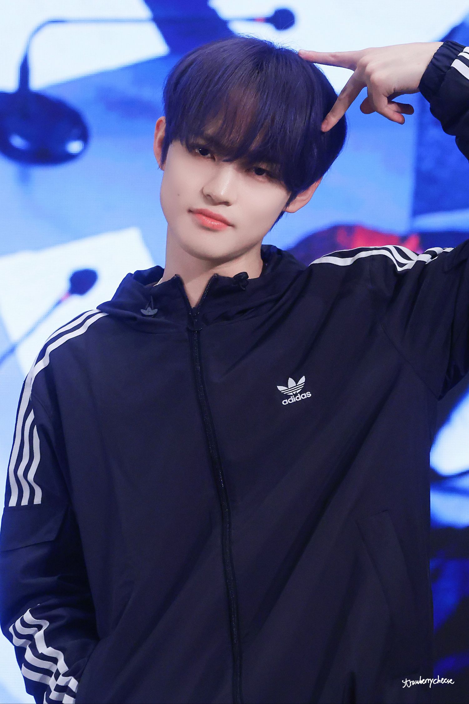 천러 (NCT DREAM) 최근 활동샷
