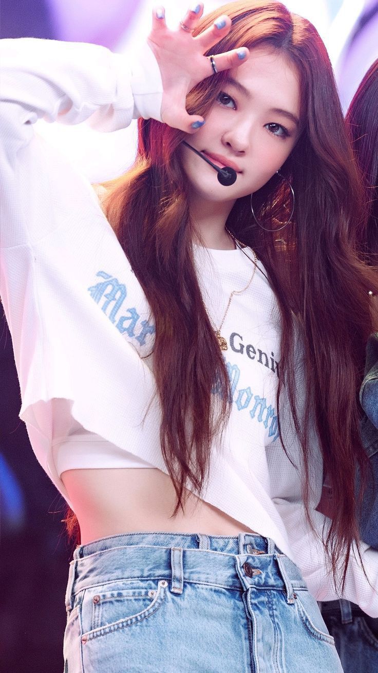 The most beloved wallpaper among Ella (MEOVV)'s fans