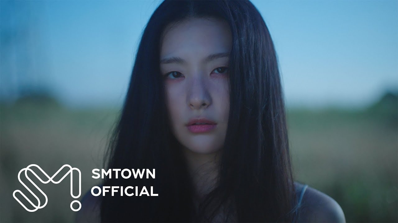Behind-the-scenes cut of Seulgi (Red Velvet)