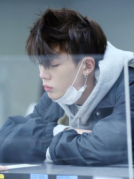 Latest photo of BOBBY (iKON)
