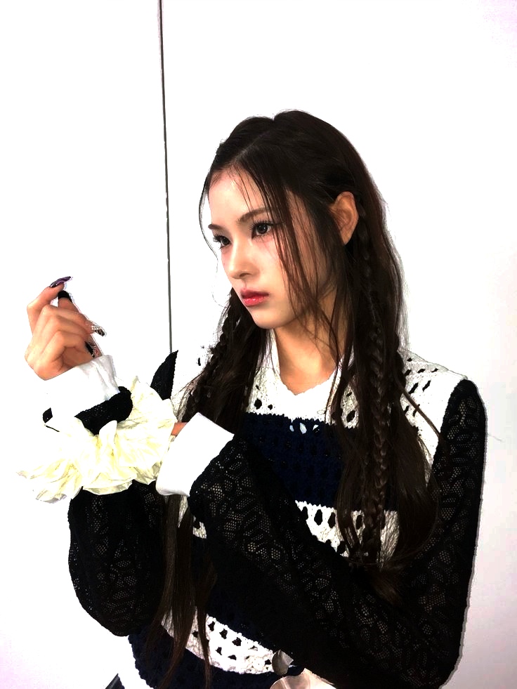 A moment captured by Mai (izna)'s fan