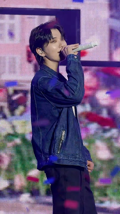 A moment captured by Joshua (SEVENTEEN)'s fan