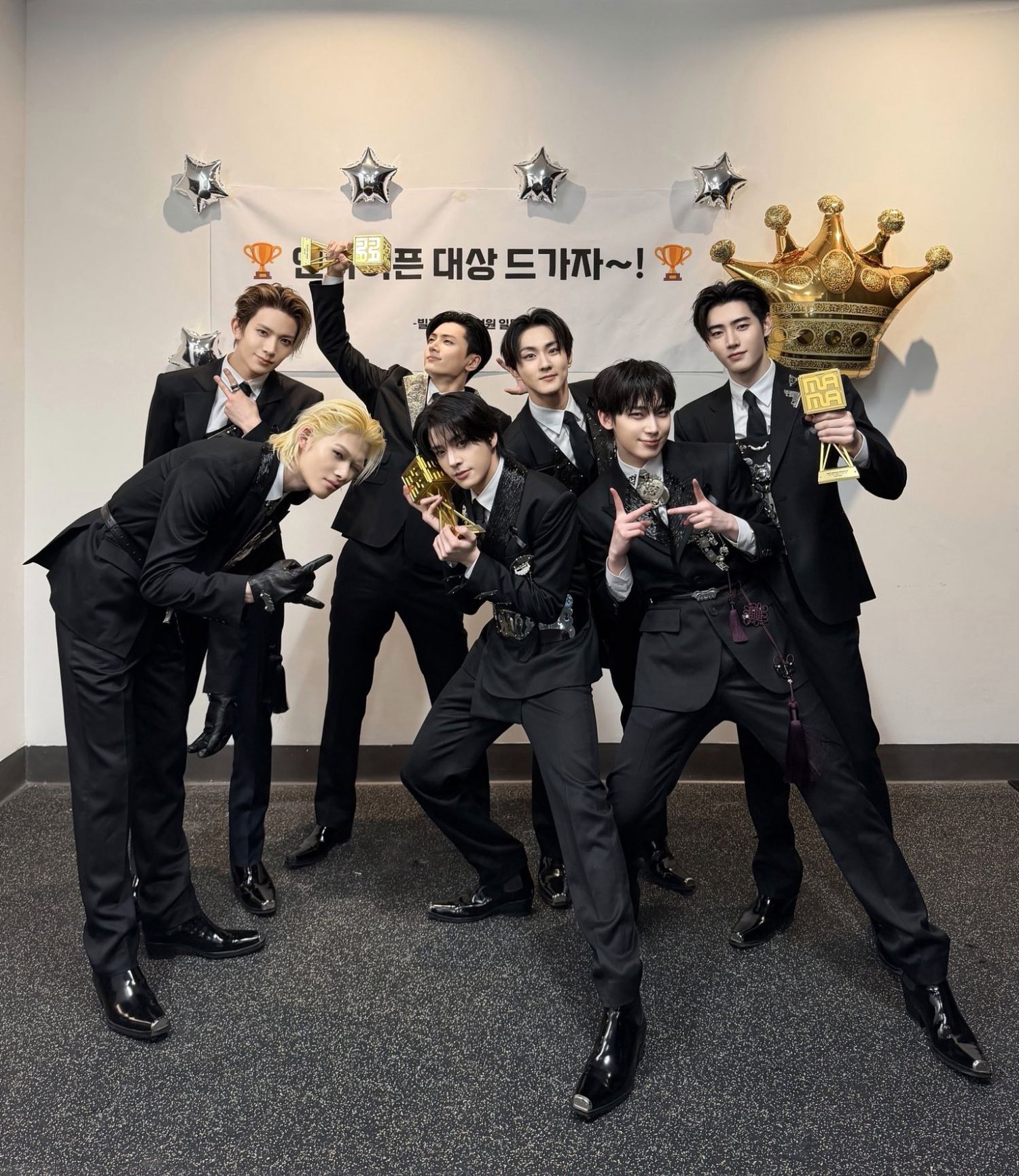 ENHYPEN의 최신 사진