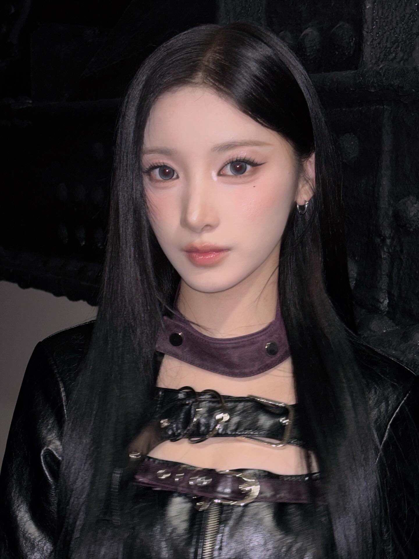 Behind-the-scenes cut of PURPLE K!SS