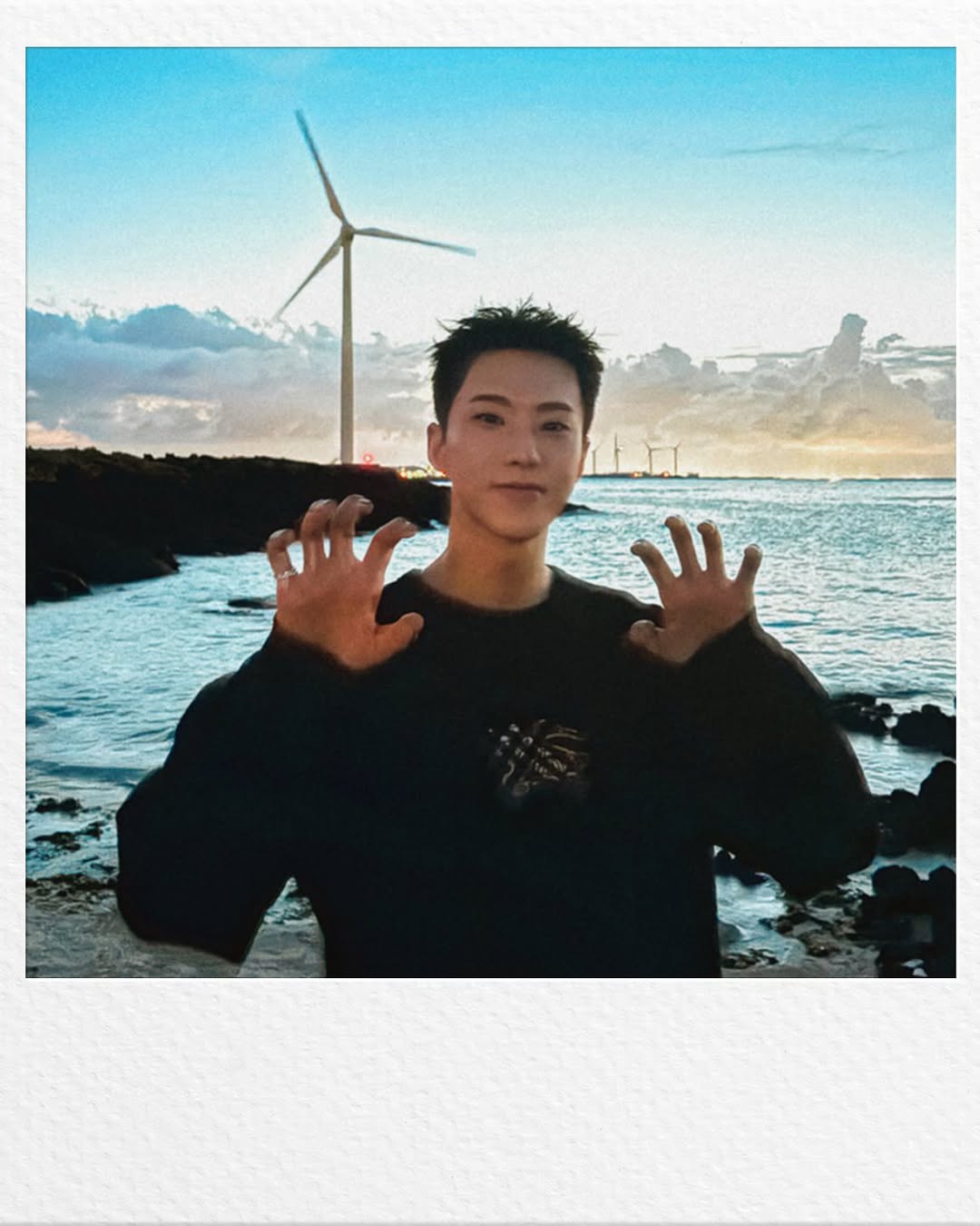 Latest photo of Hoshi (SEVENTEEN)