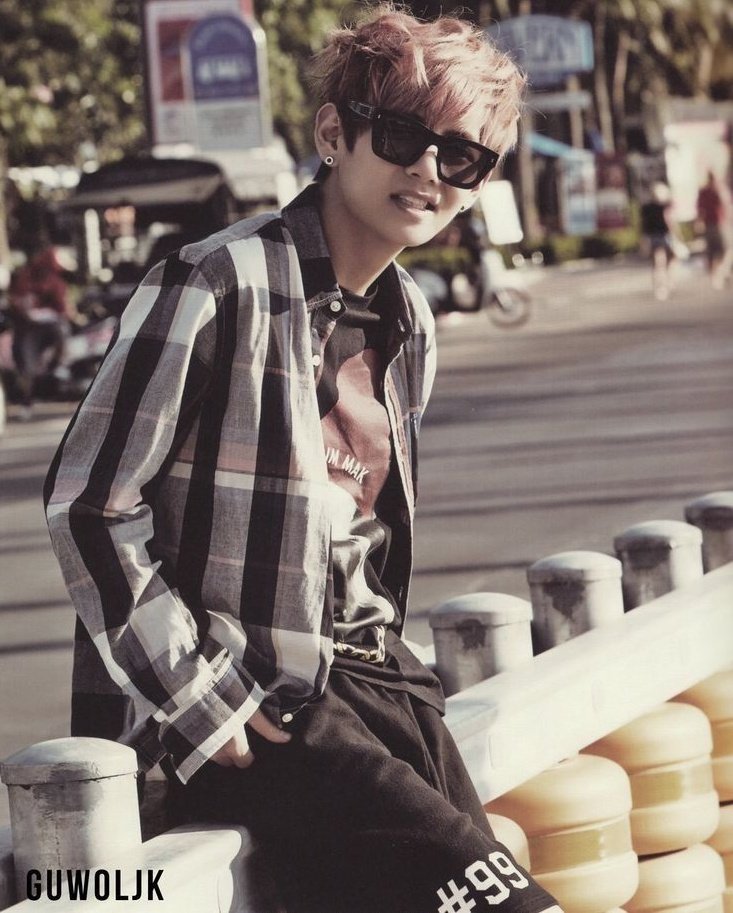 뷔 (방탄소년단)의 비하인드 컷