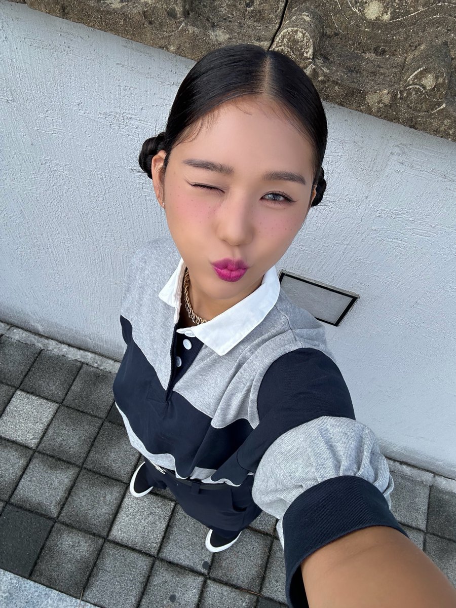 Momen yang diabadikan oleh penggemar OH MY GIRL